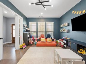 2801  Livingston Avenue , Fort Worth Texas 76110