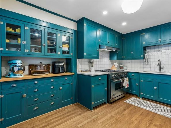 2235  Mistletoe Boulevard , Fort Worth Texas 76110