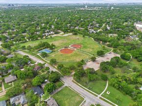 732  Pinehurst Drive , Richardson Texas 75080