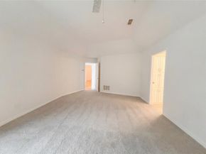 2101  Royal Dominion Court , Arlington Texas 76006