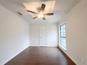 2101  Royal Dominion Court , Arlington Texas 76006
