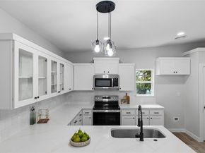 8516  La Jolla Court , Benbrook Texas 76116