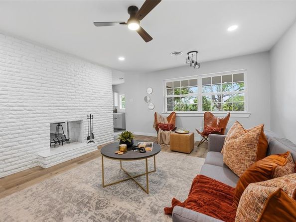 8516  La Jolla Court , Benbrook Texas 76116