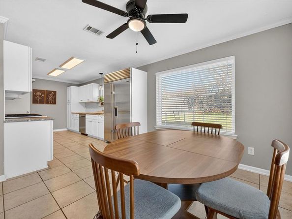 2215  Shady Meadow Court , Arlington Texas 76013