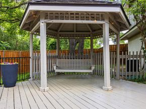 10544  Cox Lane , Dallas Texas 75229