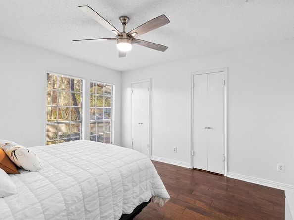 15221  Berry Trail  807, Dallas Texas 75248