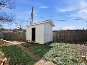 4242  Aero Drive , Dallas Texas 75209