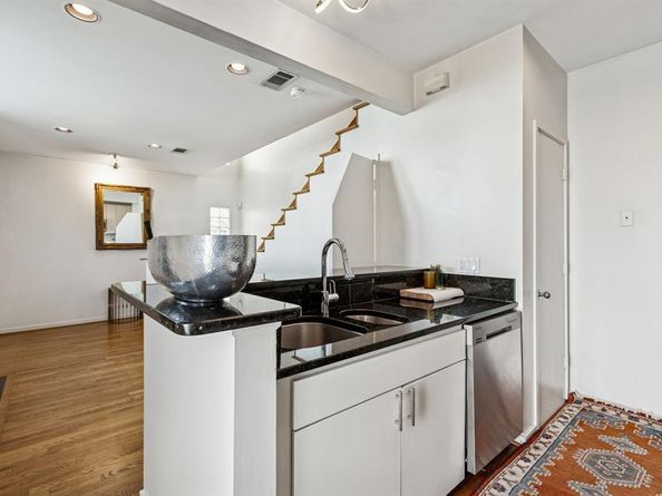 4134  Travis Street  1, Dallas Texas 75204