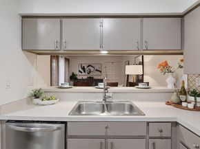 4347  Dickason Avenue  214, Dallas Texas 75219