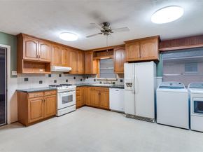 1229  Tanager Lane , Garland Texas 75042