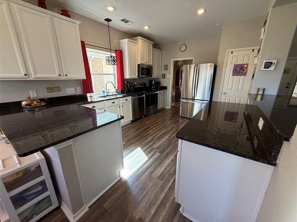 1627  Heron Drive , Aubrey Texas 76227