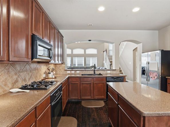 2451  Beachview Drive , Grand Prairie Texas 75054