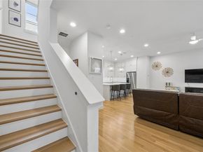 2715  Kimsey Drive  102, Dallas Texas 75235
