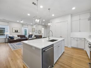 2715  Kimsey Drive  102, Dallas Texas 75235