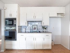 1102  St Croix Court , Arlington Texas 76012