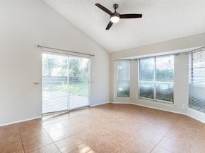 1102  St Croix Court , Arlington Texas 76012