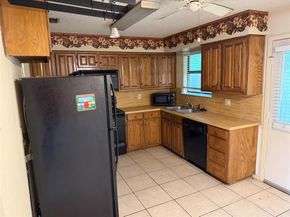 6508  Oak Forest Court , Fort Worth Texas 76112