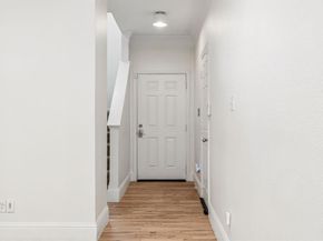 2117  Parkview  , Carrollton Texas 75006