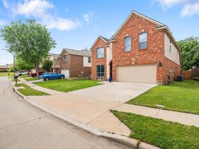 5621  Paloma Blanca Drive , Fort Worth Texas 76179
