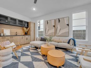 1512  Villars Street , Dallas Texas 75204