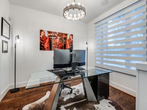 536 S Pearl Expressway , Dallas Texas 75201