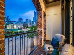 536 S Pearl Expressway , Dallas Texas 75201