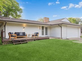 9734  Queenswood Lane , Dallas Texas 75238