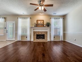 913  Aylesbury Drive , Allen Texas 75002