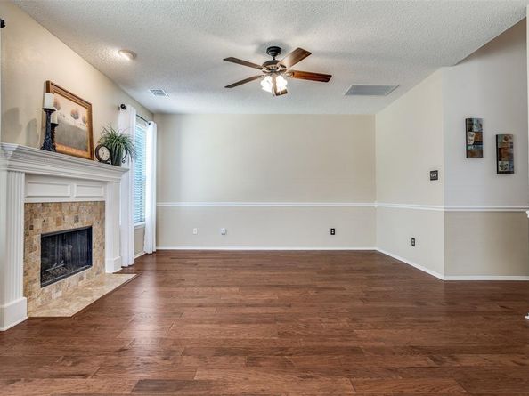 913  Aylesbury Drive , Allen Texas 75002