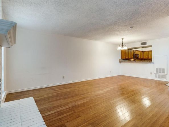 2414  Cordoba Drive , Carrollton Texas 75006