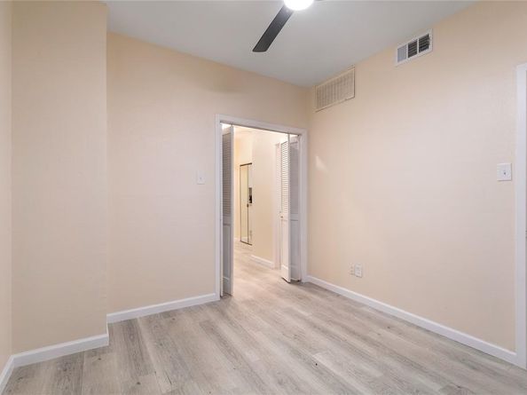 5550  Spring Valley Road  H23, Dallas Texas 75254