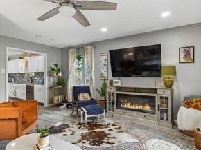2306 W Five Mile Parkway , Dallas Texas 75224