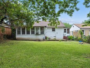 106 N Briscoe Boulevard , Dallas Texas 75211