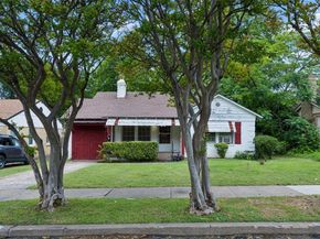 106 N Briscoe Boulevard , Dallas Texas 75211