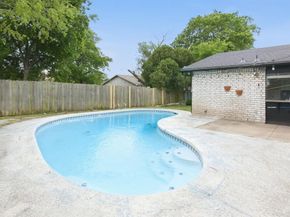 1709  Country Manor Road , Fort Worth Texas 76134