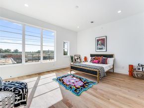 2080  Kelly Avenue  105, Dallas Texas 75215