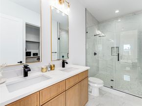 2080  Kelly Avenue  105, Dallas Texas 75215