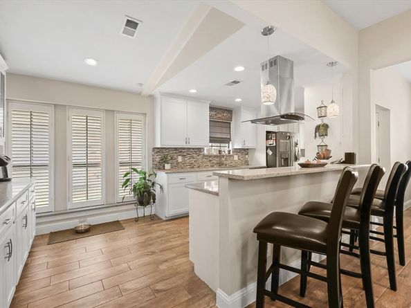 6508  Barfield Drive , Dallas Texas 75252