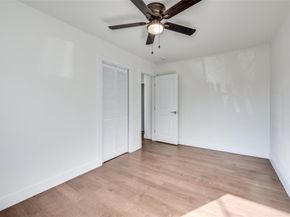 2501 S Fielder Road , Arlington Texas 76015