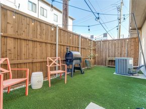 2100 N Fitzhugh Avenue  O, Dallas Texas 75204