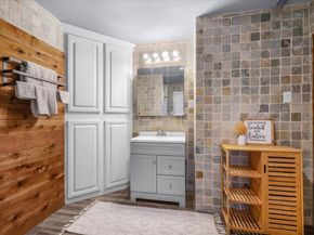 1313 W Sanford Street , Arlington Texas 76012