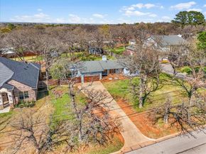 1313 W Sanford Street , Arlington Texas 76012