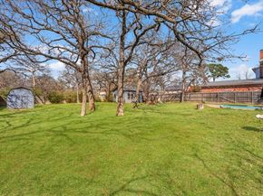 1313 W Sanford Street , Arlington Texas 76012