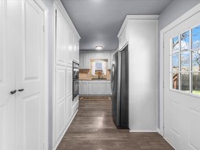 1313 W Sanford Street , Arlington Texas 76012