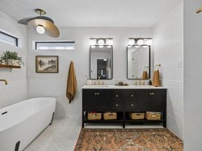 5209  Commander Court , Arlington Texas 76017