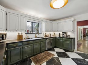 5209  Commander Court , Arlington Texas 76017