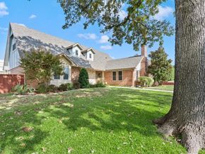 2621  Sedgeway Lane , Carrollton Texas 75006