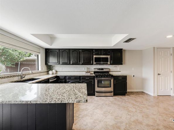 5121  Pruitt Drive , The Colony Texas 75056