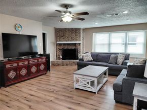1418  Whiteoak Drive , Garland Texas 75040