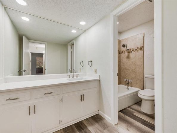 5814  Meadow Wood Lane , Fort Worth Texas 76112